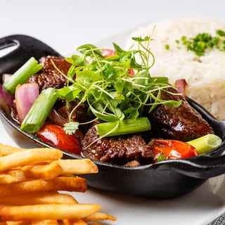 Lomo Saltado